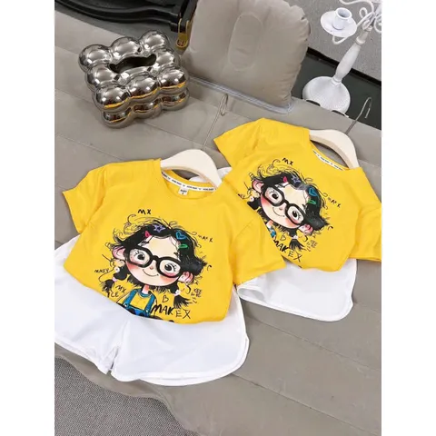 Quần áo bé gái, set áo cotton tone vàng tươi họa tiết cô gái kèm quần short trắng cho bé 10-50kg