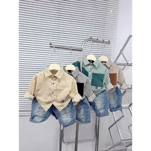 Quần áo bé trai, set bộ áo sơ mi dài tay kẻ đứng phối quần Jean cào rách sành điệu cho bé 10-30kg