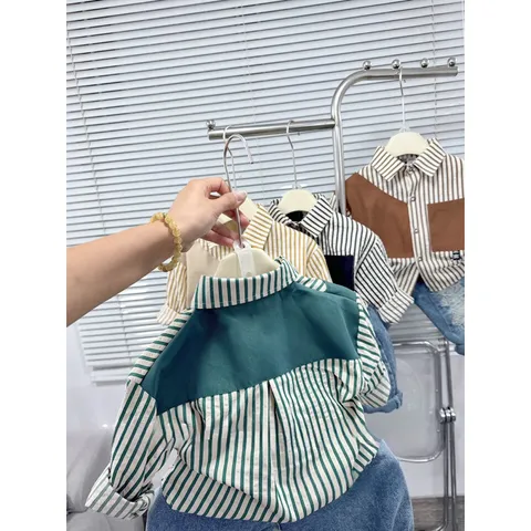 Quần áo bé trai, set bộ áo sơ mi dài tay kẻ đứng phối quần Jean cào rách sành điệu cho bé 10-30kg