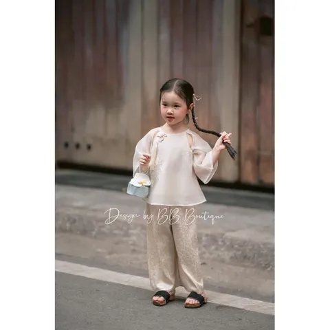 Áo dài cách tân cho bé, set bộ pháp phục áo voan tơ 2 lớp kèm quần lụa vân hoa cho bé gái 10-20kg