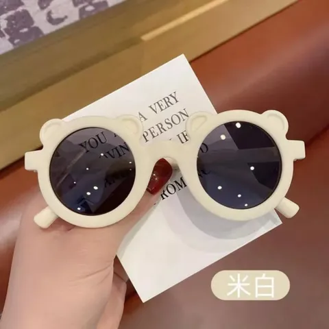 Kính trẻ em, mắt kính bé gái tai gấu