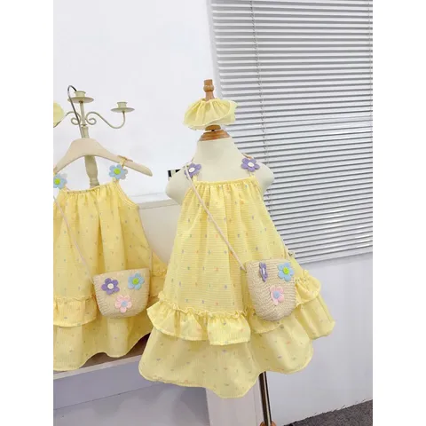 Váy bé gái, váy maxi vàng tặng túi cói cho bé 10-35kg