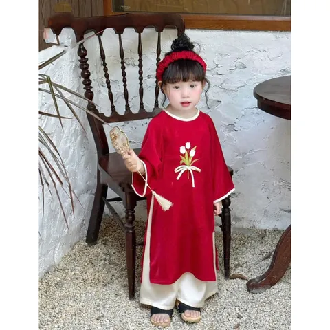 Áo dài cách tân bé gái, set áo dài lụa thêu và đắp hoa hồng TẶNG bờm tóc cho bé 10-20kg