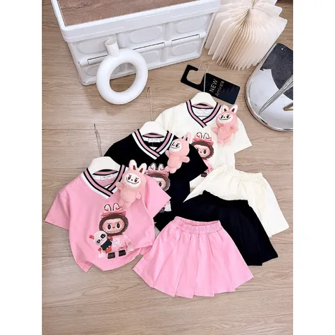 Váy bé gái, set áo cotton cổ tim phối chân váy xếp ly TẶNG KÈM GẤU LABUBU cho bé 10-30kg