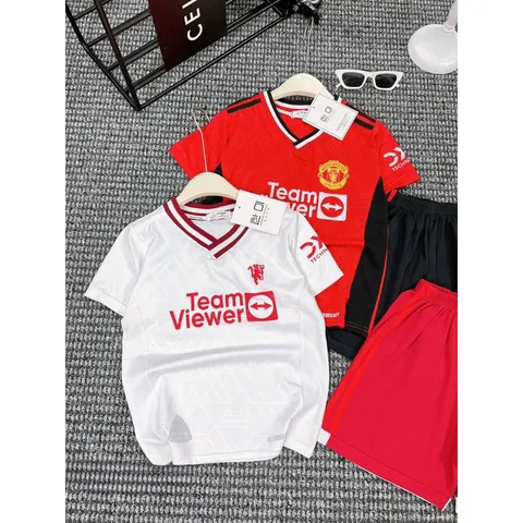Quần áo bóng đá trẻ em, set bộ quần áo thể thao chất cotton phủ bóng họa tiết đội MU cho bé 10-30kg