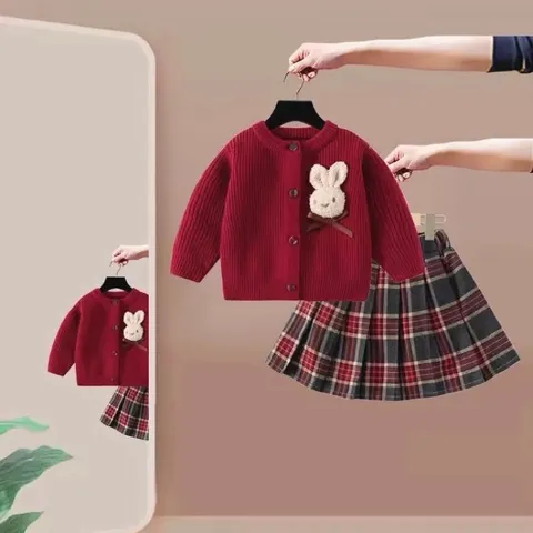 Váy bé gái, set áo len đỏ đính thỏ kèm chân váy kẻ xếp ly cho bé 10-30kg