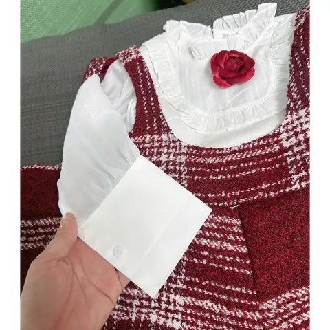 Quần áo bé gái, set 3ct: Jump dạ đỏ, áo sơ mi cổ bèo kèm hoa trà cho bé size 10-24kg