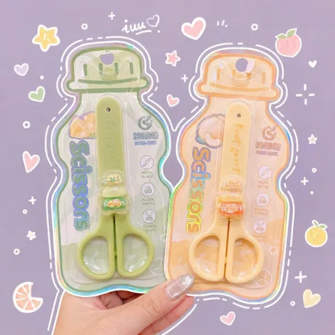 Kéo Học Sinh An Toàn Có Nắp Đậy Hình Chai Nước Cute Đầu Bọc Bo Tròn Cắt Giấy Thủ Công Dễ Thương Cho Bé