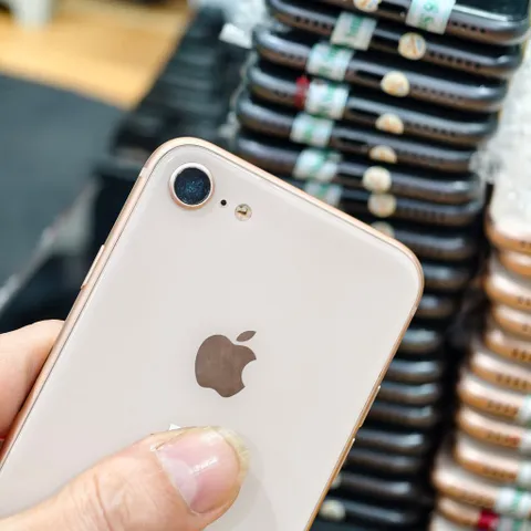 Iphone 8 64gb zin, hình thức khá, tặng sạc cáp 20w ngon, note màu khi mua (P133946)