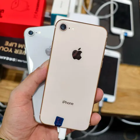 Iphone 8 64gb zin, hình thức khá, tặng sạc cáp 20w ngon, note màu khi mua (P133946)