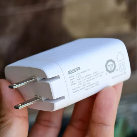 Củ Sạc Nhanh ESR 36W 2 Cổng (Type-C PD 18W & USB-A QC 3.0) - Chân Gập (P133910)