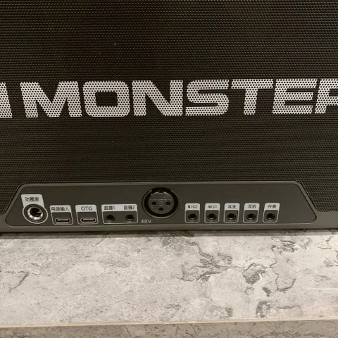 Loa Karaoke MONSTER AirRock SK100 – Bluetooth Live Streaming Speaker, có 2 Mic ko dây (P132325)