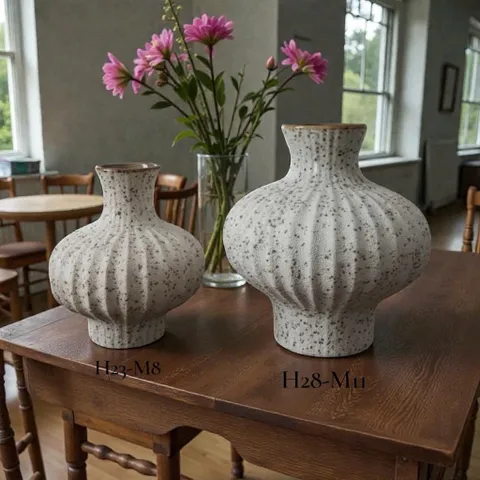 (Nhiều Màu) - Bình Gốm Dáng Đèn Lồng Gốm Sứ Bát Tràng Cao Cấp Cắm Hoa Bày Ban Trang Trí Decor Phòng Khách Cắm Tuyết Mai