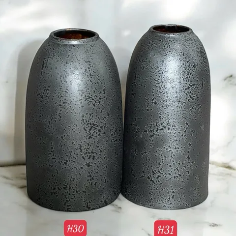Bình hoa lọ hoa dáng chuông MEN ĐEN NHÁM Bát Tràng cao cấp phù hợp các loại hoa, decor phòng khách nhà cửa xinh sang