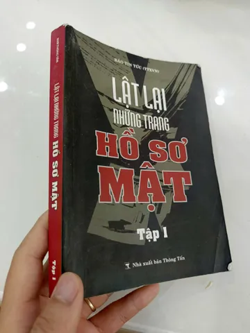 Lật lại những trang hồ sơ mật (tập 1)