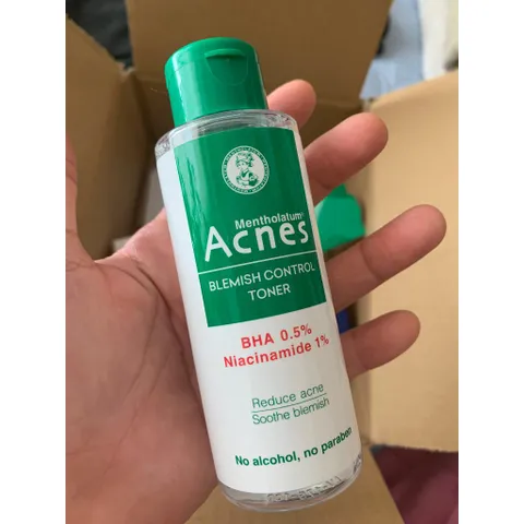 Toner giảm mụn dịu da Acnes Blemish Control Toner White Conc 100ml