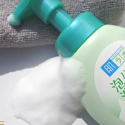 Sữa rửa mặt tạo bọt Hada Labo White Conc Nhật Bản - Chai 160ml