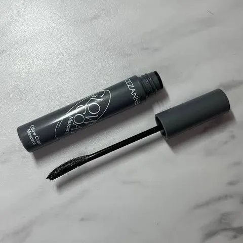 Mascara Chuốt mi Cezanne Glow Coat giữ nếp mi lâu trôi, chống nước Nhật Bản 6g