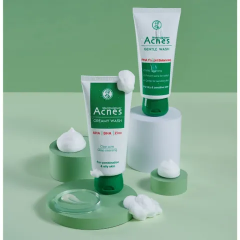 Sữa rửa mặt ngăn ngừa mụn Acnes Creamy Wash 100g