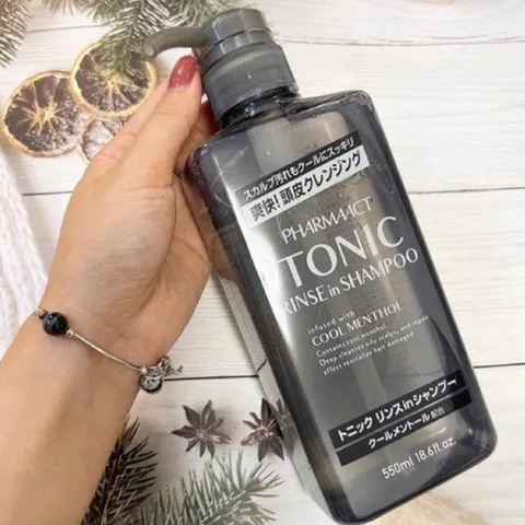 Dầu gội Tonic nam White Conc Nhật Bản giúp ngăn ngừa gầu và ngứa da đầu không làm khô tóc 550ml
