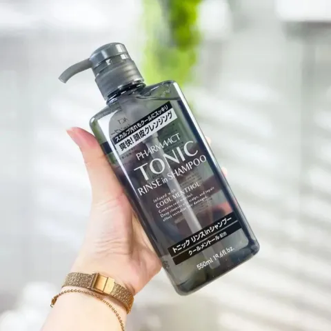 Dầu gội Tonic nam White Conc Nhật Bản giúp ngăn ngừa gầu và ngứa da đầu không làm khô tóc 550ml