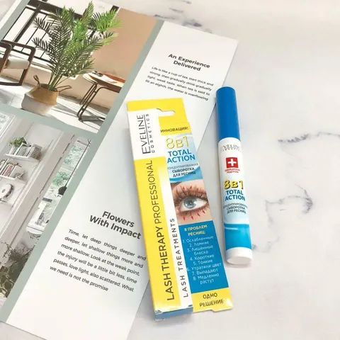 Dưỡng mi Eveline 8 In 1 Total Action Lash Therapy dưỡng mi dài, dày, giảm gãy rụng White Conc 10ml