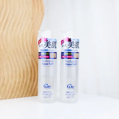 Tẩy Tế Bào Chết Cure Natural Aqua Gel White Conc Nhật Bản 250g