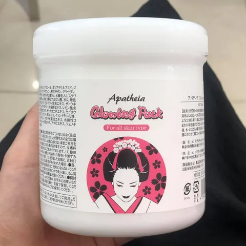 Kem ủ trắng cô gái Apatheia Glowing Pack Bae World White Conc Nhật Bản - Hũ 500g