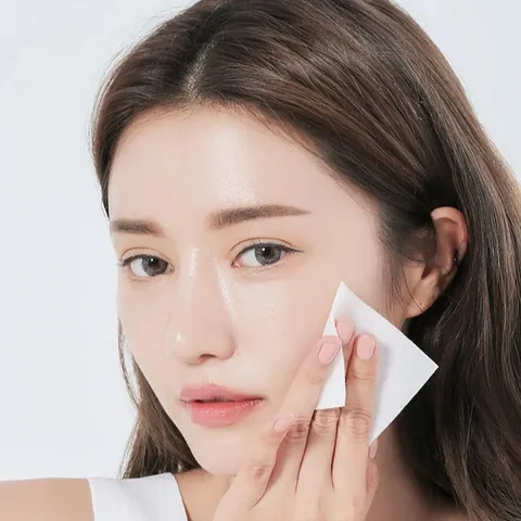 Nước hoa hồng cấp ẩm và dưỡng trắng da tế bào gốc NMN White Skin Lotion White Conc Nhật Bản 500ml