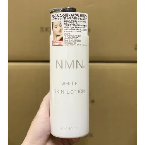 Nước hoa hồng cấp ẩm và dưỡng trắng da tế bào gốc NMN White Skin Lotion White Conc Nhật Bản 500ml