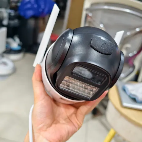 Camera ngoài trời xoay 360° hang Cubetoou, dùng app icam365, đủ box và dây nguồn, đèn LED (P130069)