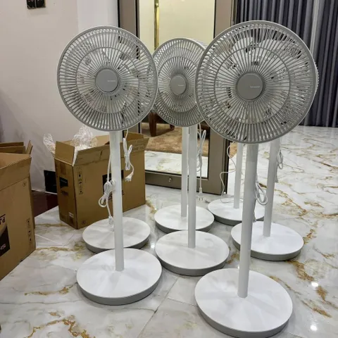 Quạt cây SHARP 15 cánh mã PJ‑CD202B công suất 40W + Quà 139K + AI +Remote, tạo ion (P128916)