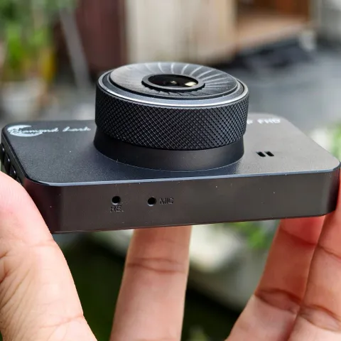 Camera hành trình 1080P hàng tồn kho - Tặng thẻ nhớ 32G (P127777)