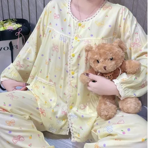 {Mẫu hot} Tay dài truyền thống cổ ren