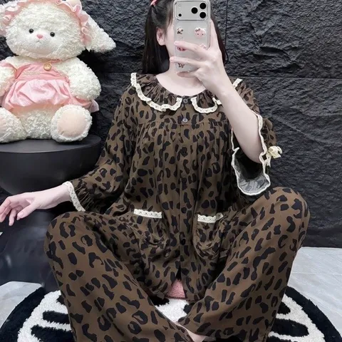 {Mẫu hot}Tay lỡ cổ sen phối ren