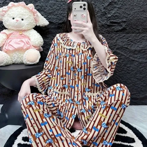 {Mẫu hot}Tay lỡ cổ sen phối ren