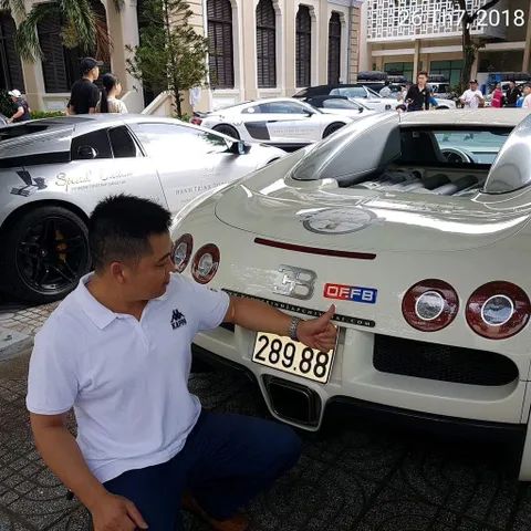 Logo dán xe OFFB decan 3M phủ keo thuỷ tinh (P124980)