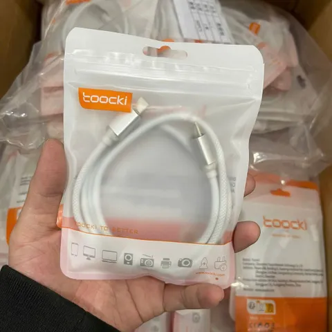 Cáp sạc C to C 1M Toocki bọc dù (P124629)