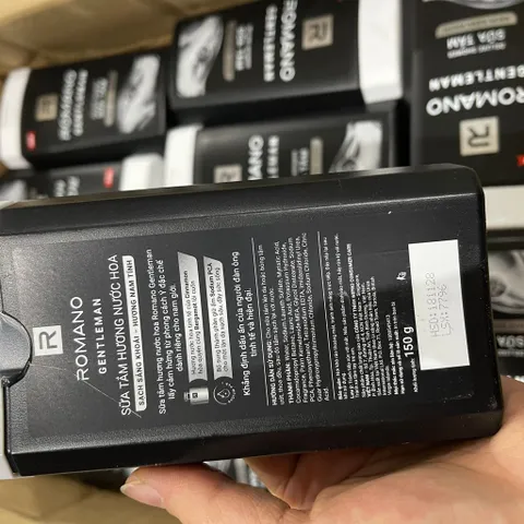 Sữa tắm Romano GENTLEMAN hương nước hoa 150g (P123701)