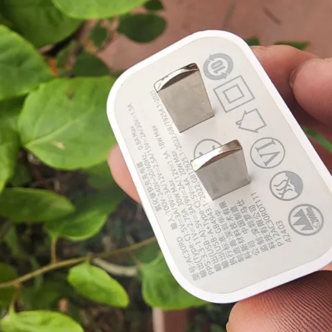Củ sạc Romoss 30W 2 cổng sạc siêu nhanh cho Samsung (P123370)
