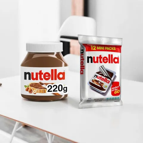 Bơ Phết Bánh Mì Nutella Vị Hạt Phỉ Cacao 12 Khay Nhỏ