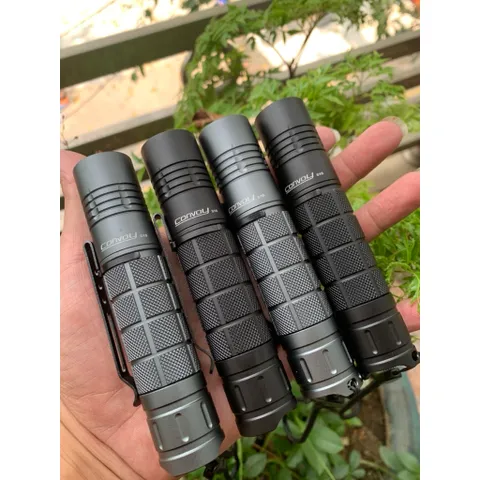 Đèn pin Convoy S15 , full pin sạc , led sft40 , sáng 1800 lumen , chiếu xa 350m , siêu sáng cao cấp .