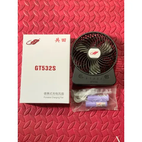 Quạt để bàn Gongtian GT532s nhỏ gọn siêu siêu mát , sử dụng 2 pin 18650 đi kèm cho thời gian sử dụng cực lâu  siêu bền .