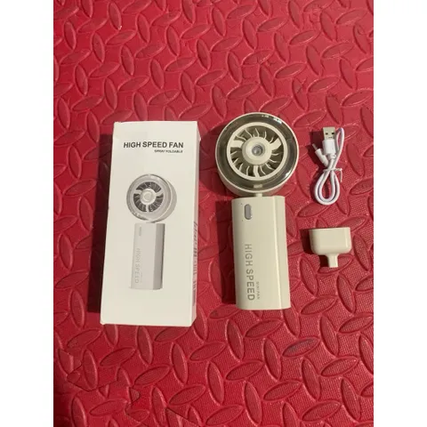 Quạt JM013 Full sương , siêu mạnh khủng khiếp , động cơ phản lực drone , pin 1800mah , gập để bàn , kẹp ô dù tiện lợi .