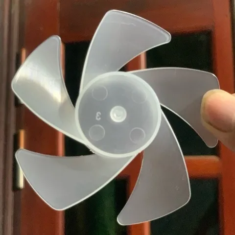 Cánh quạt M1 , 5 cánh nguyên bản nhà sản xuất , mát toả rộng hơn loại 3 cánh , giành cho quạt M1