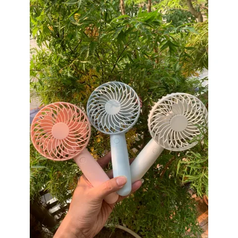 Quạt cầm tay M1 công suất siêu mạnh, siêu mát động cơ phản lực 1503 ko chổi than , cầm tay , pin 18650 tháo rời tiện lợi