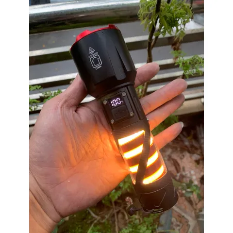 Đèn pin siêu sáng Reca kèm pin, có đèn thân led cob sáng vàng ấm , siêu tiện lợi cho các công việc chiếu sáng , picnic