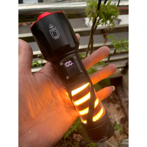 Đèn pin siêu sáng Reca kèm pin, có đèn thân led cob sáng vàng ấm , siêu tiện lợi cho các công việc chiếu sáng , picnic