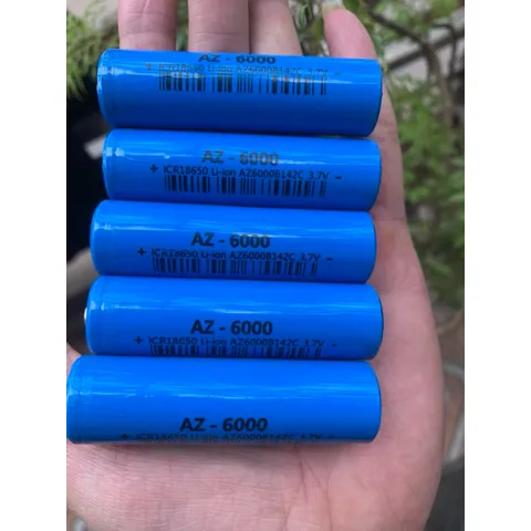 Pin 18650 AZ mới 100%   , dung lượng cao ~3000-3200mah , sử dụng cho đèn pin và các thiết bị điện tử ……