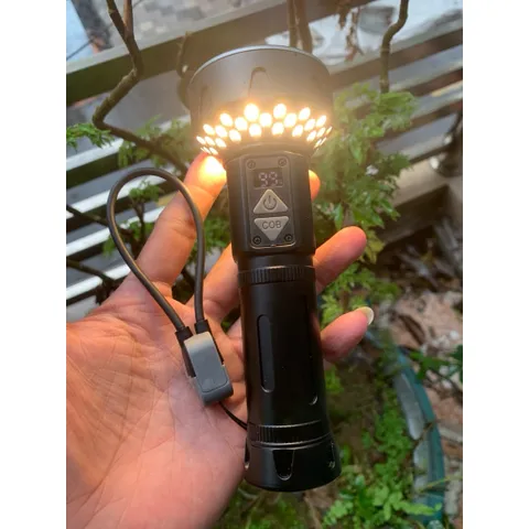 Đèn pin siêu sáng G20 , gồm 1 led chiếu xa , 8 led chiếu toả + đèn thân led cob 3 nhiệt màu , kèm pin sạc 21700